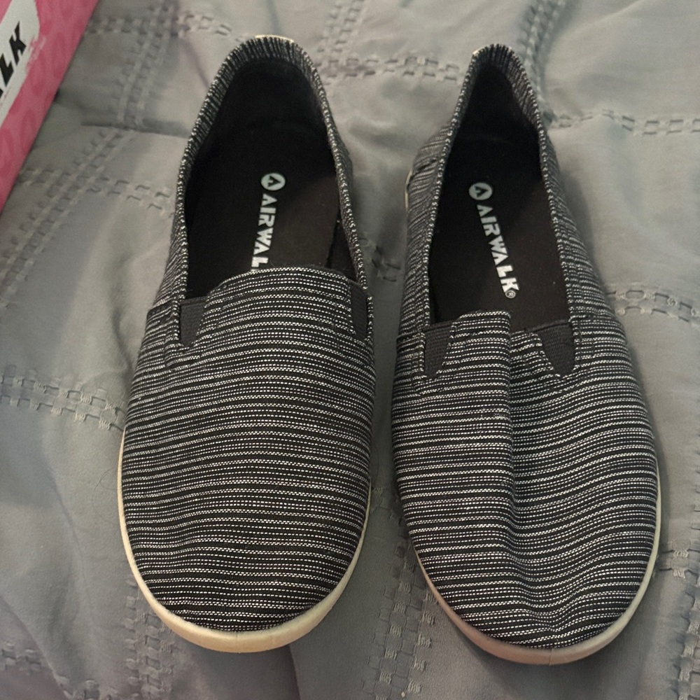 Airwalk Striped Black and White Slip-Ons